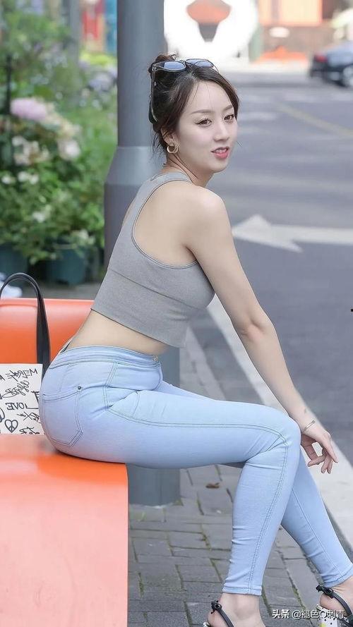 美女紧身裤视频